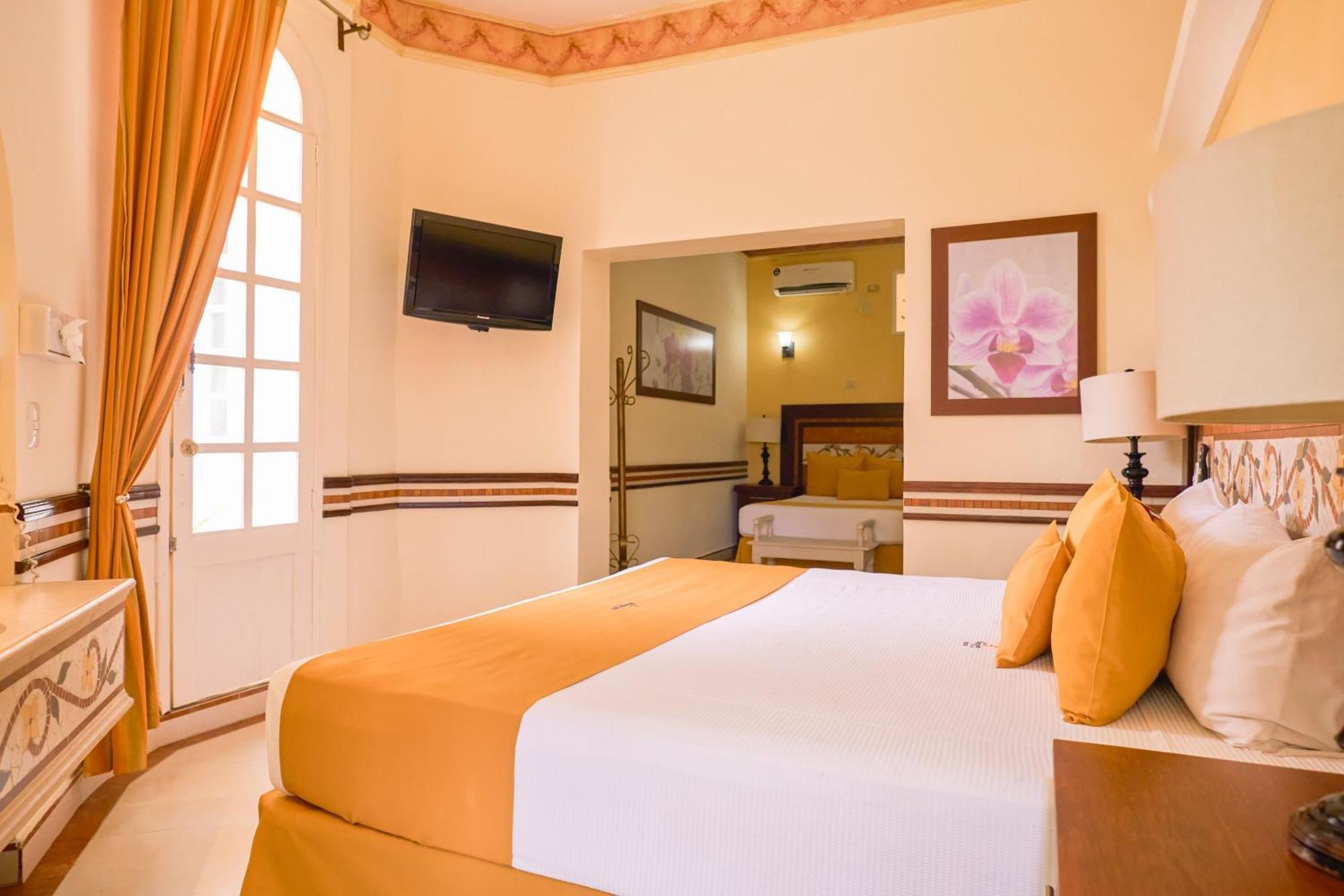 Centro Hotel Villa Las Margaritas คาลาปา ภายนอก รูปภาพ